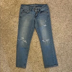 American Eagle Outfitters Women's Blue Distressed Cropped Jeans